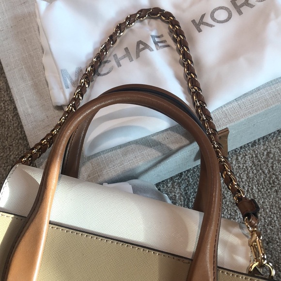 NWT Michael Kors Carmen small flap satchel camel color leather and cream - Picture 11 of 12